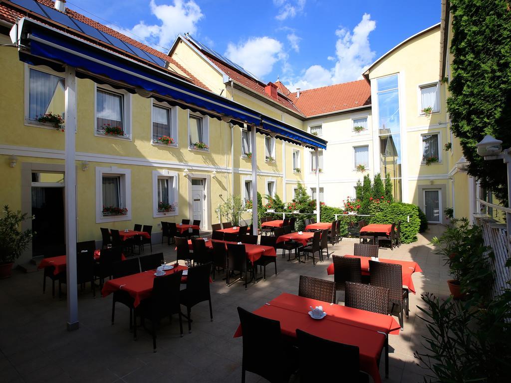 Hotel Korona Wellness, Rendezvény és Borszálloda Eger Exterior foto